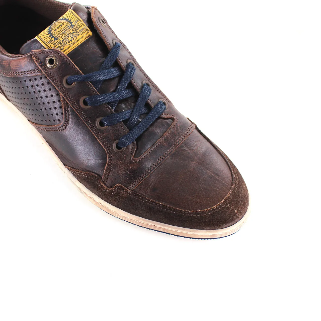 Wild Rhino Crest Shoe
